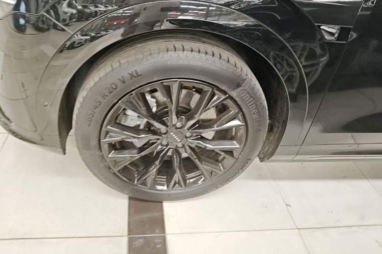 Used Zeekr 7X 2025 75 kWh Rear-Wheel Drive Intelligent Driving Version Left Front Wheel Hub