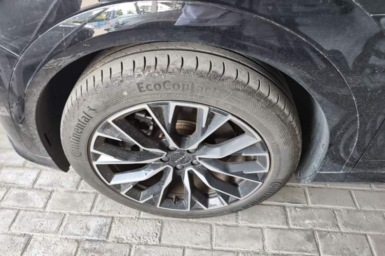 Used Zeekr 7X 2025 100kWh Long-Range All-Wheel Drive Intelligent Driving Version Left Front Wheel Hub