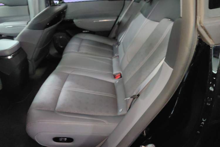 Used Zeekr 7X 2025 75 kWh Rear-Wheel Drive Intelligent Driving Version Left Rear Seat
