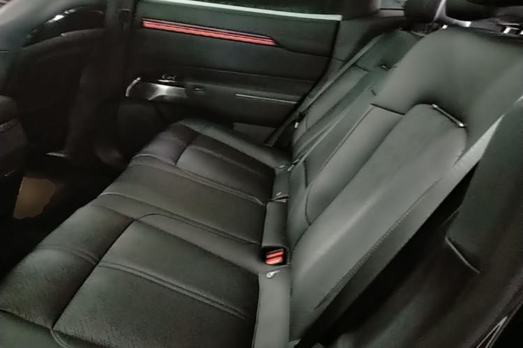Used Zeekr 7X 2025 100 kWh Long-Range Rear-Wheel Drive with Intelligent Driving Features Left Rear Seat