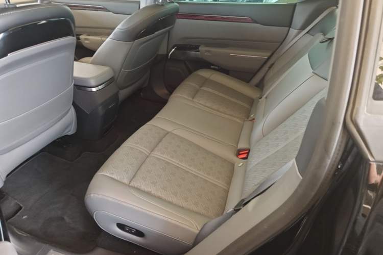 Used Zeekr 7X 2025 75 kWh Rear-Wheel Drive Intelligent Driving Version Left Rear Seat