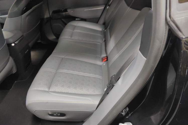 Used Zeekr 7X 2025 75 kWh Rear-Wheel Drive Intelligent Driving Version Left Rear Seat