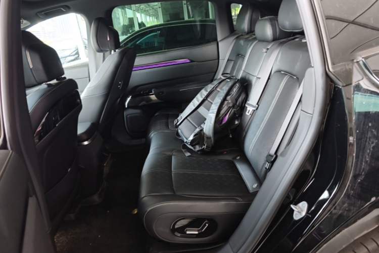 Used Zeekr 7X 2025 100kWh Long-Range All-Wheel Drive Intelligent Driving Version Left Rear Seat