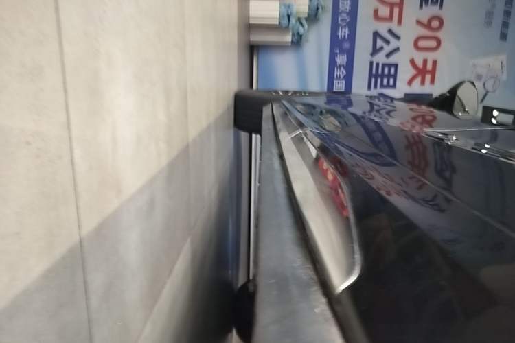 Used Zeekr 7X 2025 100kWh Long-Range All-Wheel Drive Intelligent Driving Version Left Side Sill
