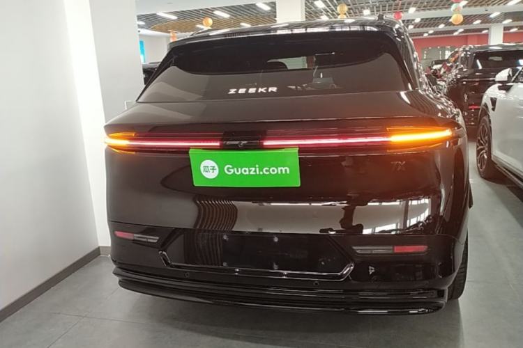 Used Zeekr 7X 2025 100 kWh Long-Range Rear-Wheel Drive with Intelligent Driving Features Rear
