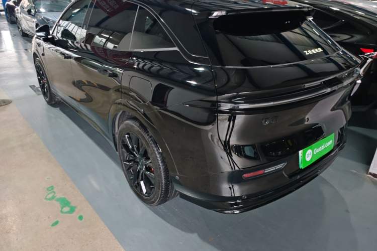 Used Zeekr 7X 2025 100 kWh Long-Range Rear-Wheel Drive with Intelligent Driving Features Rear Left 45 Deg