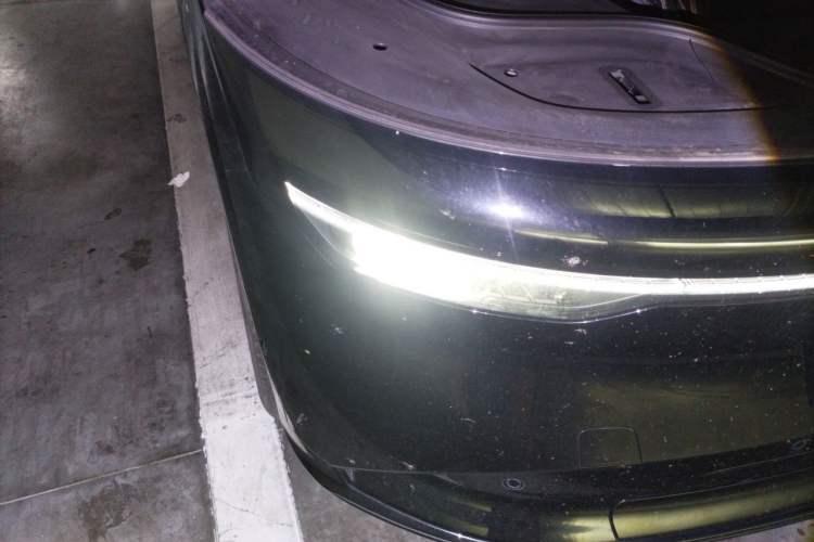 Used Zeekr 7X 2025 75 kWh Rear-Wheel Drive Intelligent Driving Version Right Front Headlight