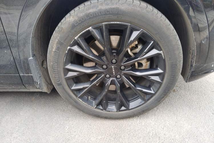 Used Zeekr 7X 2025 75 kWh Rear-Wheel Drive Intelligent Driving Version Right Front Wheel Hub