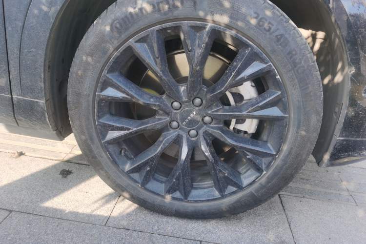 Used Zeekr 7X 2025 75 kWh Rear-Wheel Drive Intelligent Driving Version Right Front Wheel Hub