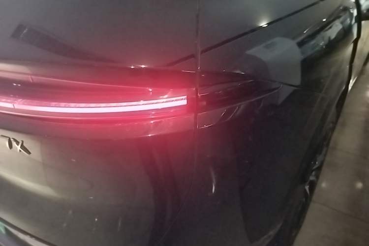 Used Zeekr 7X 2025 100kWh Long-Range All-Wheel Drive Intelligent Driving Version Right Rear Taillight