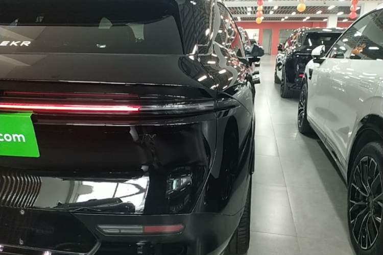 Used Zeekr 7X 2025 100 kWh Long-Range Rear-Wheel Drive with Intelligent Driving Features Right Rear Taillight