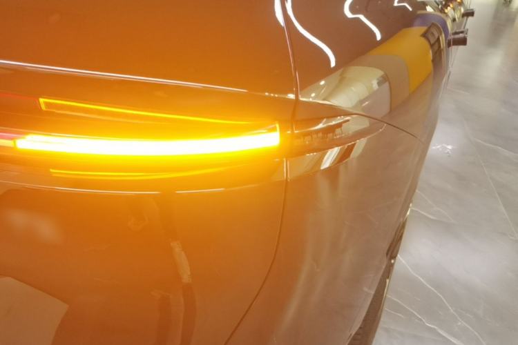Used Zeekr 7X 2025 100kWh Long-Range All-Wheel Drive Intelligent Driving Version Right Rear Taillight