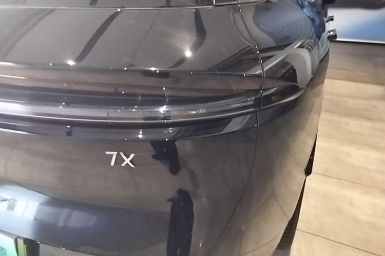 Used Zeekr 7X 2025 100kWh Long-Range All-Wheel Drive Intelligent Driving Version Right Rear Taillight
