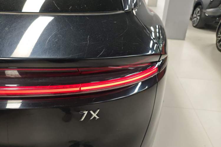 Used Zeekr 7X 2025 75 kWh Rear-Wheel Drive Intelligent Driving Version Right Rear Taillight
