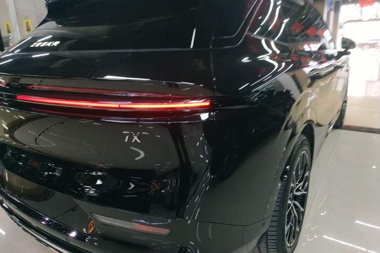 Used Zeekr 7X 2025 100kWh Long-Range All-Wheel Drive Intelligent Driving Version Right Rear Taillight