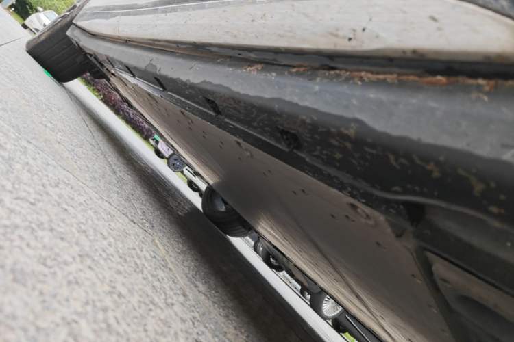 Used Zeekr 7X 2025 75 kWh Rear-Wheel Drive Intelligent Driving Version Right Side Sill