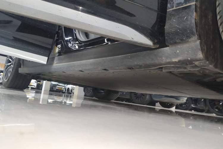 Used Zeekr 7X 2025 75 kWh Rear-Wheel Drive Intelligent Driving Version Right Side Sill
