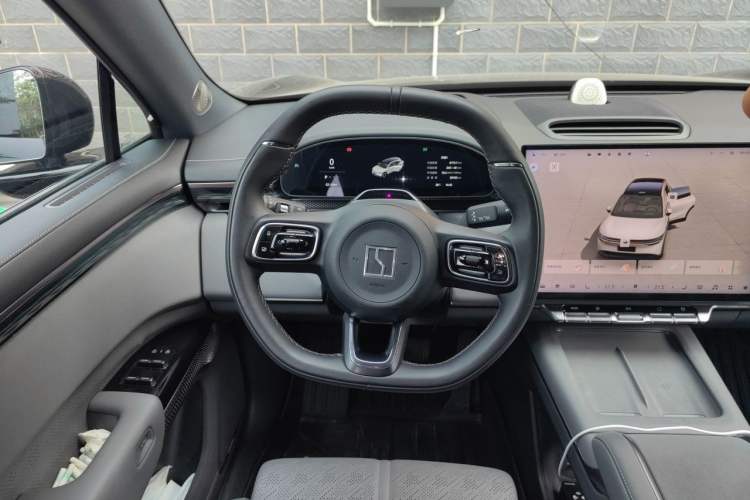 Used Zeekr 7X 2025 75 kWh Rear-Wheel Drive Intelligent Driving Version Steering Wheel