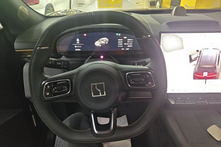 Used Zeekr 7X 2025 100 kWh Long-Range Rear-Wheel Drive with Intelligent Driving Features Steering Wheel