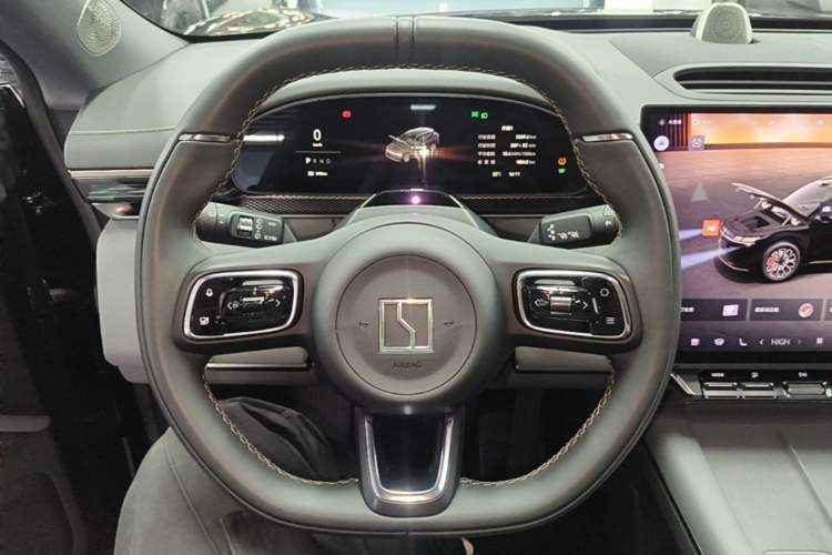Used Zeekr 7X 2025 75 kWh Rear-Wheel Drive Intelligent Driving Version Steering Wheel