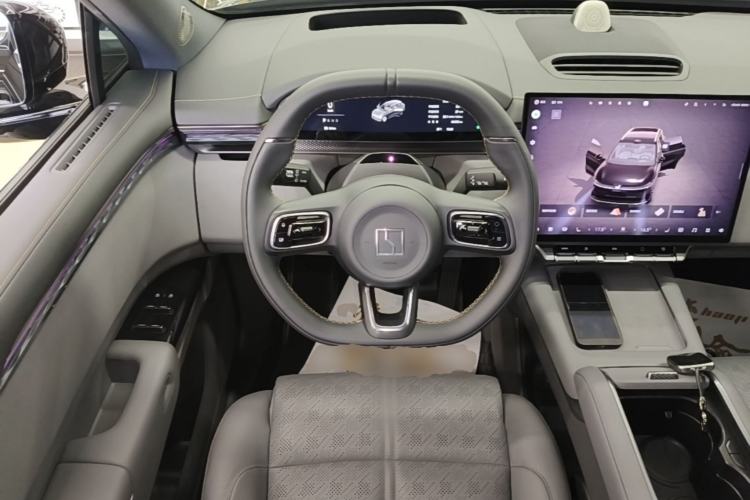 Used Zeekr 7X 2025 75 kWh Rear-Wheel Drive Intelligent Driving Version Steering Wheel