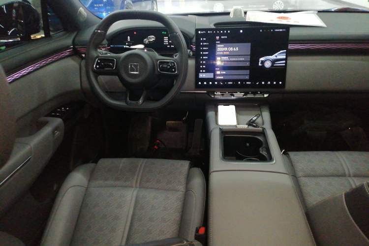 Used Zeekr 7X 2025 100kWh Long-Range All-Wheel Drive Intelligent Driving Version Steering Wheel