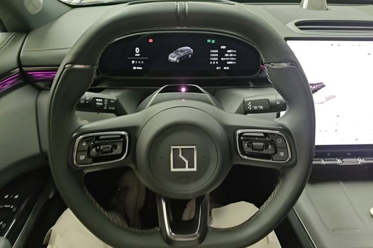 Used Zeekr 7X 2025 75 kWh Rear-Wheel Drive Intelligent Driving Version Steering Wheel