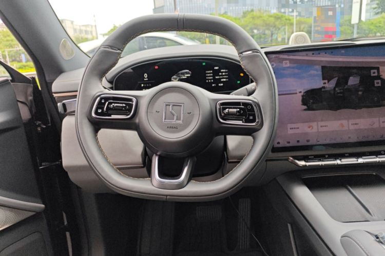Used Zeekr 7X 2025 75 kWh Rear-Wheel Drive Intelligent Driving Version Steering Wheel
