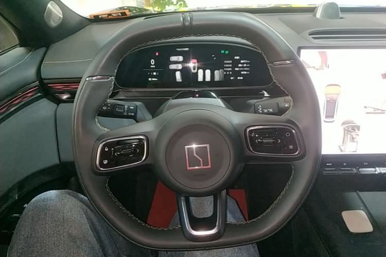 Used Zeekr 7X 2025 100 kWh Long-Range Rear-Wheel Drive with Intelligent Driving Features Steering Wheel
