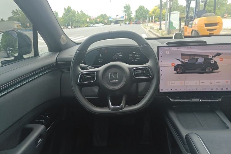 Used Zeekr 7X 2025 100 kWh Long-Range Rear-Wheel Drive with Intelligent Driving Features Steering Wheel