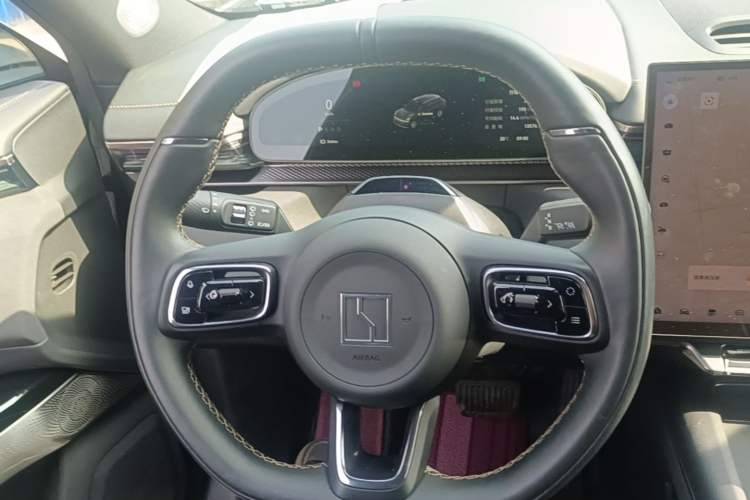 Used Zeekr 7X 2025 75 kWh Rear-Wheel Drive Intelligent Driving Version Steering Wheel