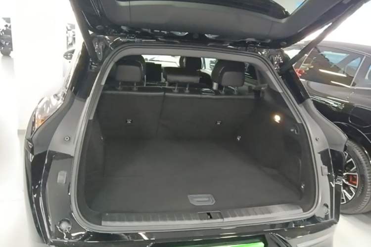 Used Zeekr 7X 2025 75 kWh Rear-Wheel Drive Intelligent Driving Version Trunk