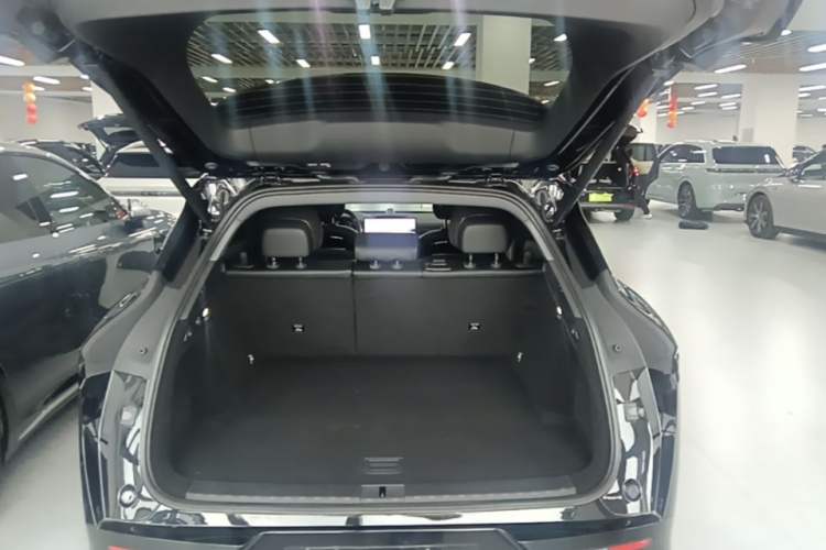 Used Zeekr 7X 2025 75 kWh Rear-Wheel Drive Intelligent Driving Version Trunk