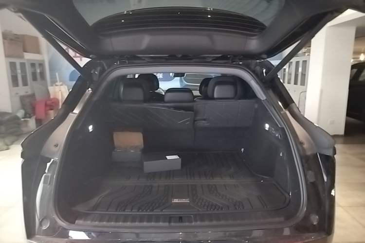 Used Zeekr 7X 2025 100kWh Long-Range All-Wheel Drive Intelligent Driving Version Trunk
