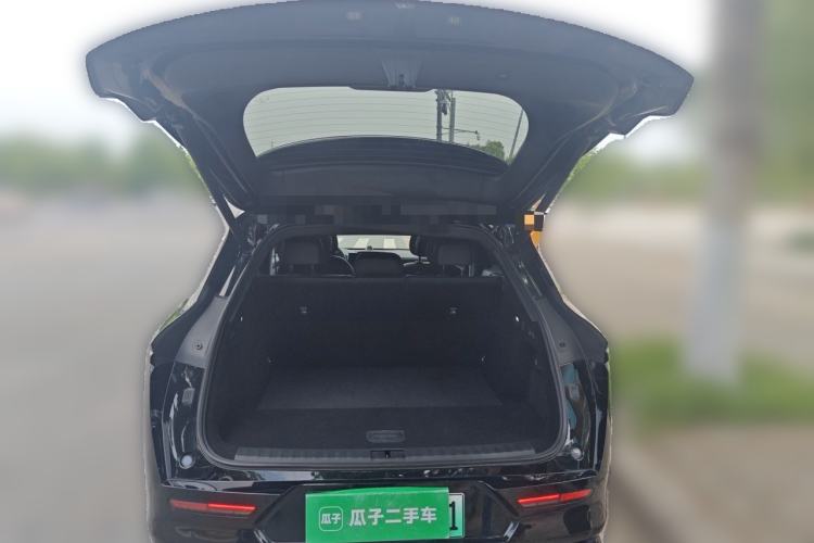 Used Zeekr 7X 2025 100 kWh Long-Range Rear-Wheel Drive with Intelligent Driving Features Trunk