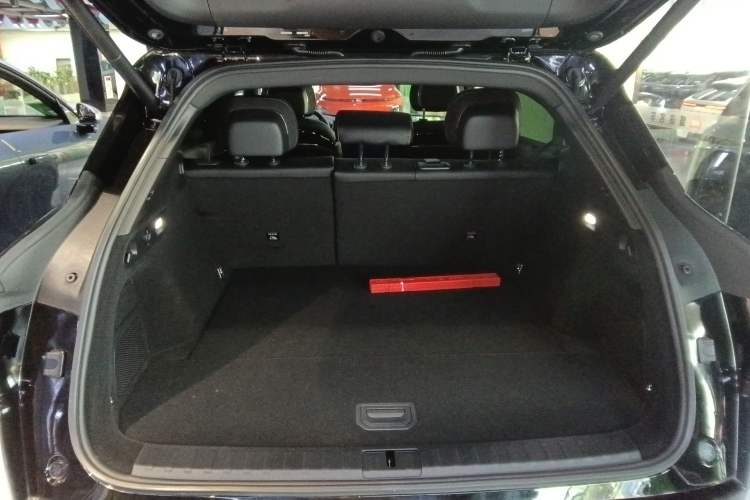 Used Zeekr 7X 2025 100 kWh Long-Range Rear-Wheel Drive with Intelligent Driving Features Trunk