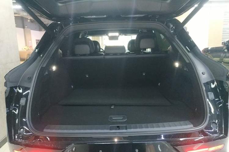 Used Zeekr 7X 2025 100kWh Long-Range All-Wheel Drive Intelligent Driving Version Trunk