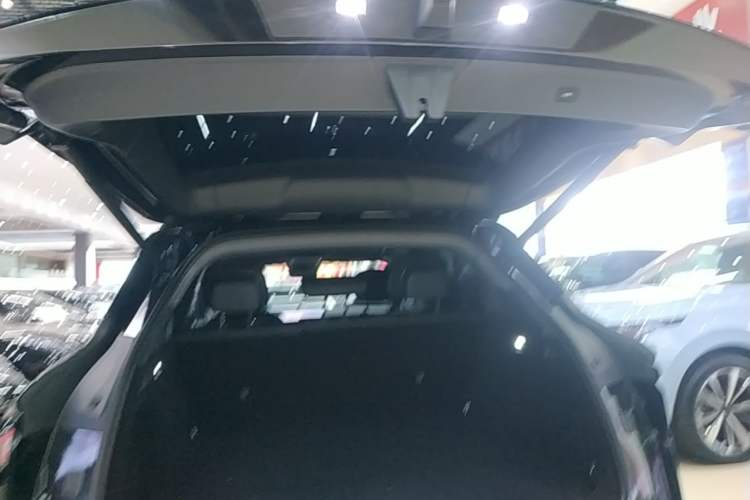 Used Zeekr 7X 2025 75 kWh Rear-Wheel Drive Intelligent Driving Version Trunk