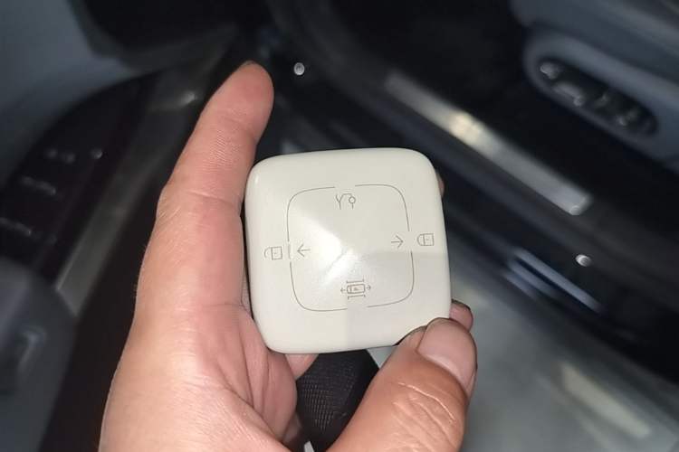 Used Zeekr 7X 2025 100kWh Long-Range All-Wheel Drive Intelligent Driving Version Vehicle Key