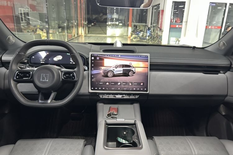 Used Zeekr 7X 2025 75 kWh Rear-Wheel Drive Intelligent Driving Version Audio And AC Panel