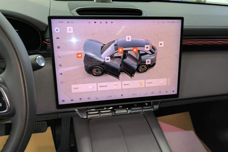 Used Zeekr 7X 2025 75 kWh Rear-Wheel Drive Intelligent Driving Version Audio And AC Panel