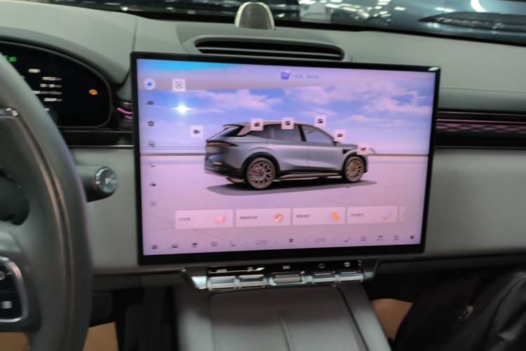 Used Zeekr 7X 2025 75 kWh Rear-Wheel Drive Intelligent Driving Version Audio And AC Panel
