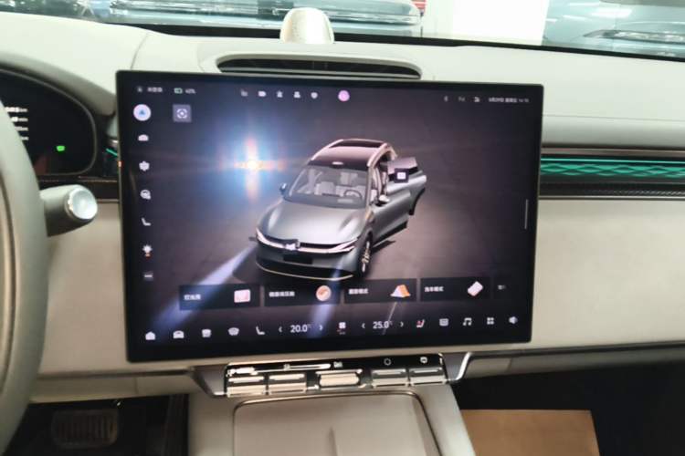 Used Zeekr 7X 2025 75 kWh Rear-Wheel Drive Intelligent Driving Version Audio And AC Panel