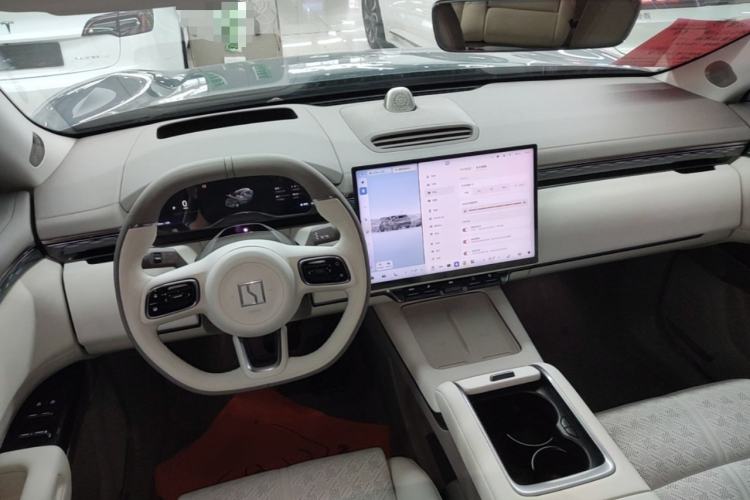 Used Zeekr 7X 2025 100 kWh Long-Range Rear-Wheel Drive with Intelligent Driving Features Center Console