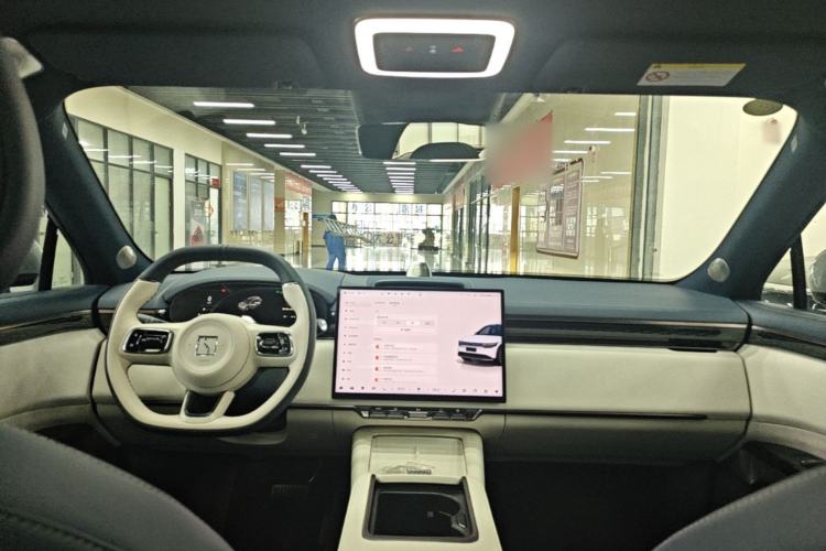 Used Zeekr 7X 2025 100kWh Long-Range All-Wheel Drive Intelligent Driving Version Center Console