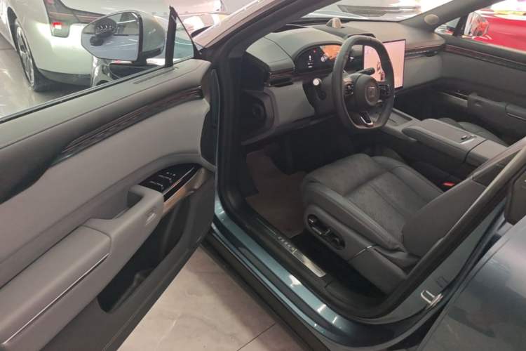 Used Zeekr 7X 2025 75 kWh Rear-Wheel Drive Intelligent Driving Version Driver Seat