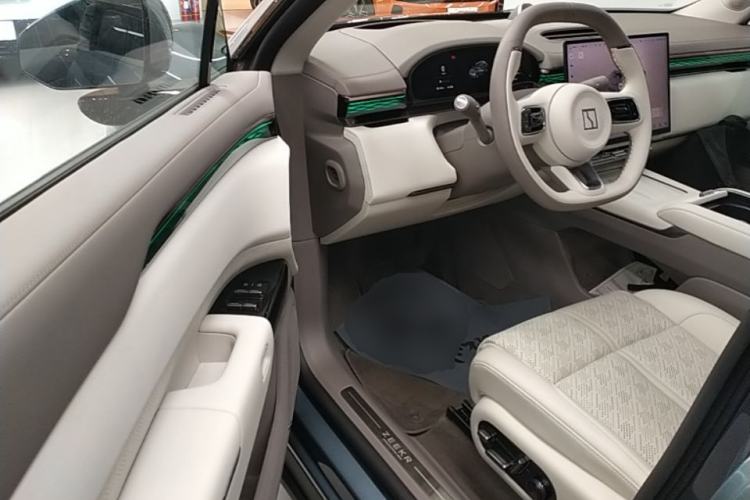 Used Zeekr 7X 2025 100kWh Long-Range All-Wheel Drive Intelligent Driving Version Driver Seat