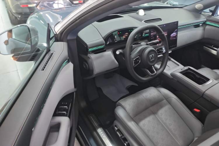 Used Zeekr 7X 2025 75 kWh Rear-Wheel Drive Intelligent Driving Version Driver Seat