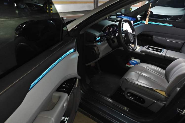 Used Zeekr 7X 2025 75 kWh Rear-Wheel Drive Intelligent Driving Version Driver Seat