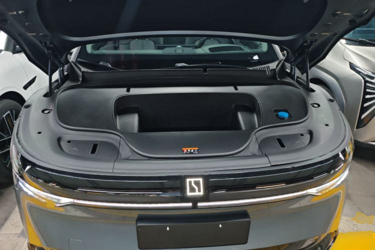 Used Zeekr 7X 2025 100 kWh Long-Range Rear-Wheel Drive with Intelligent Driving Features Engine Bay